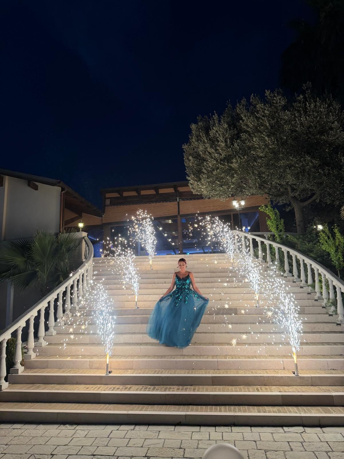 Entrata: allestimento audio, luci e palco di Magic Stunts